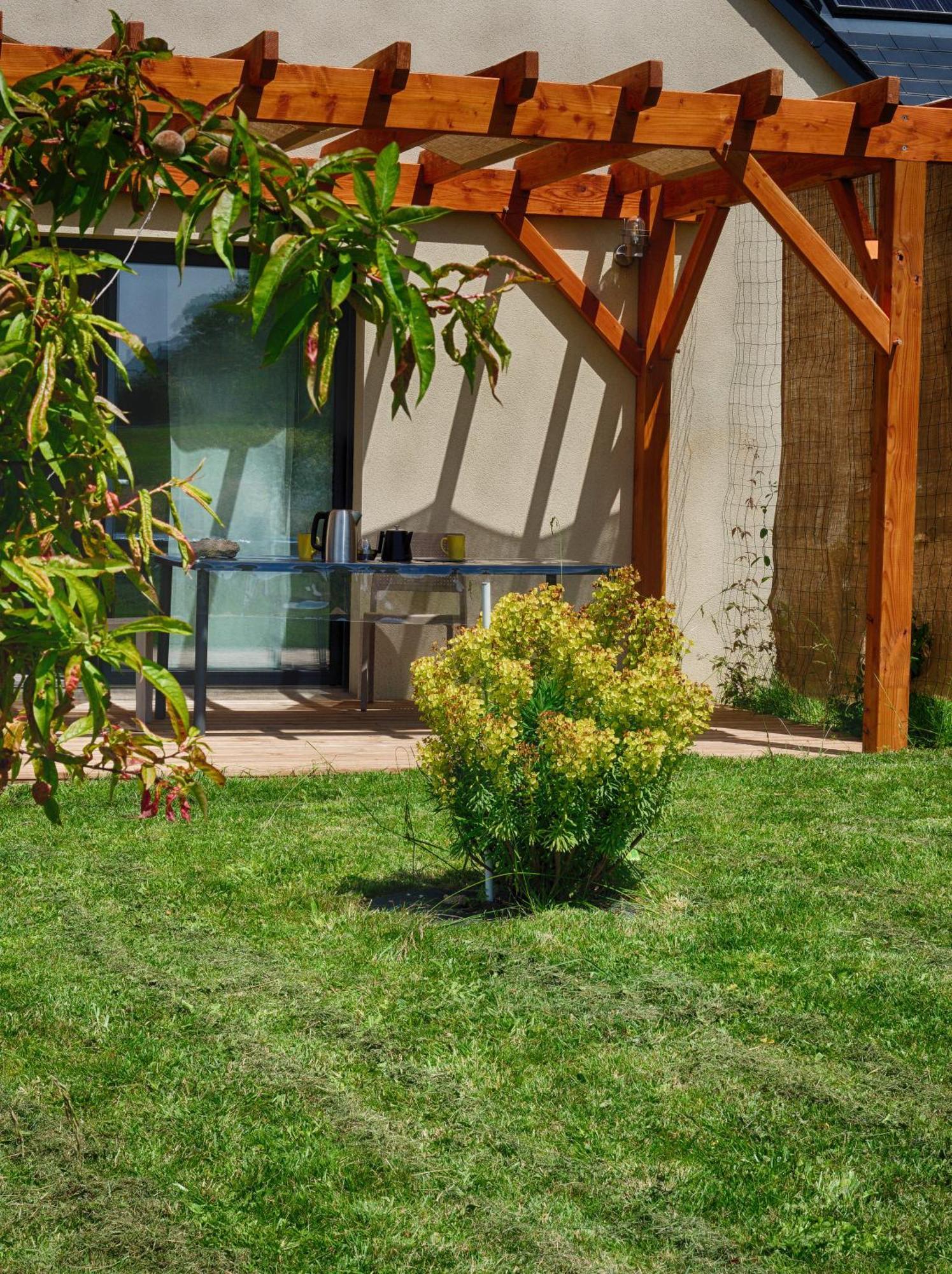 Le Logis D'Emeric Avec Paisible Jardin Clos&Arbore 로슈 외부 사진